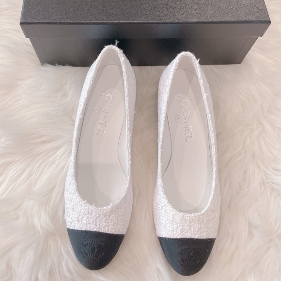 Chanel CC tweed flats - Picture 1 of 12